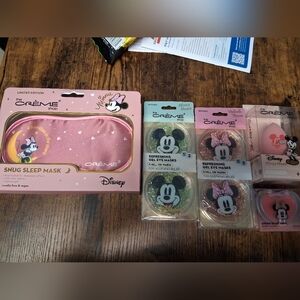 Disney x The Crème Shop Minnie Mouse Pink Sleep Mask & Gel Eye Mask Set